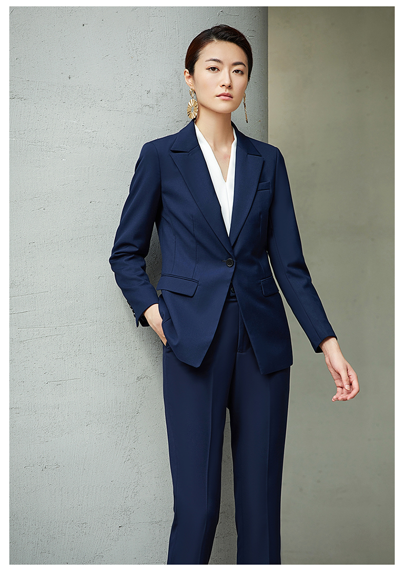 女款藍色職業西服定做款模特圖片